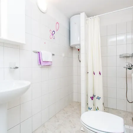 Apartman Lavanda 3 *