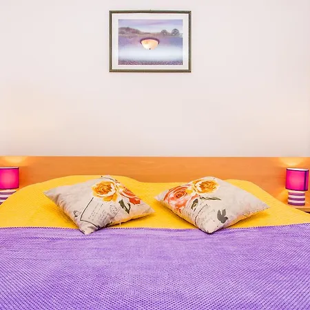 Apartman Lavanda 3 *