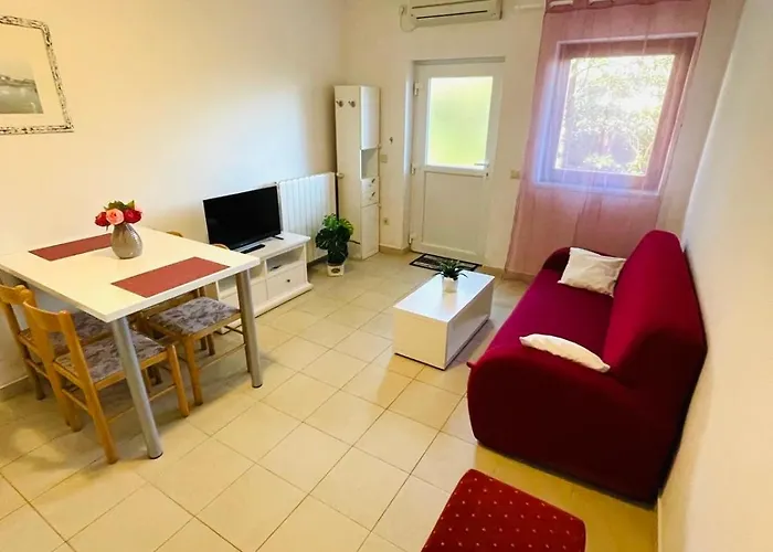 Lavanda 3 נייביצה