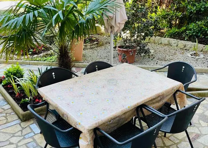 Lavanda 3 נייביצה